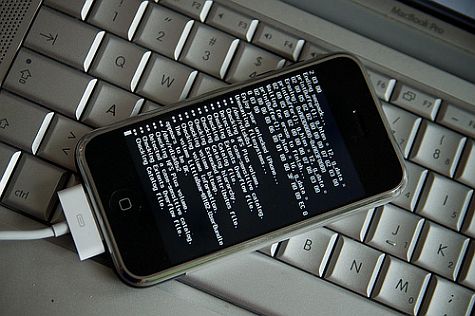 Apple cierra las cuentas de algunos hackers del iPhone iphone virus Apple cierra las cuentas de algunos hackers del iPhone