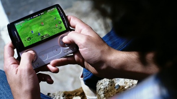 xperiaplay1 thumb 640xauto 19579 600x337 Las principales novedades del MWC 2011