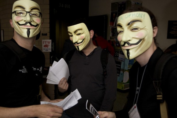 roflcon jmm Anonymous 0352 2 615x409 again denies involvement in the robbery of PSN 