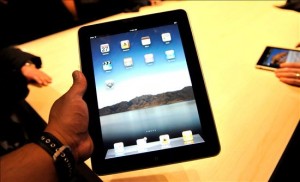ipad-apple-demo-mano