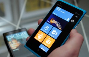 Nokia-Lumia-900-04